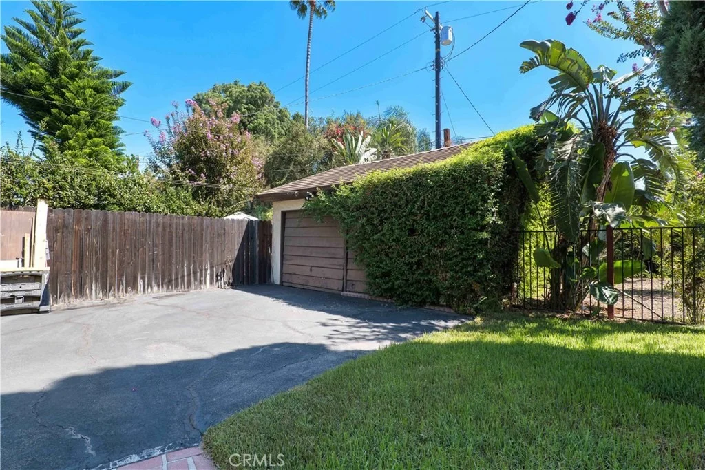 Photo of 6438 Orion Avenue