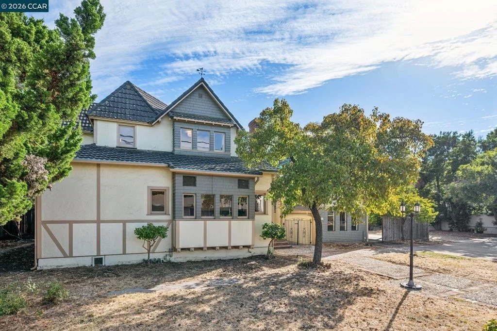 Photo of 3386 Cowell Rd
