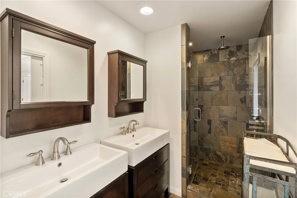 Photo of 21 Ridgeline Drive
