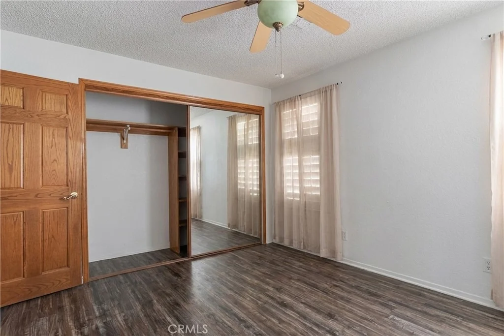 Photo of 3735 Paula