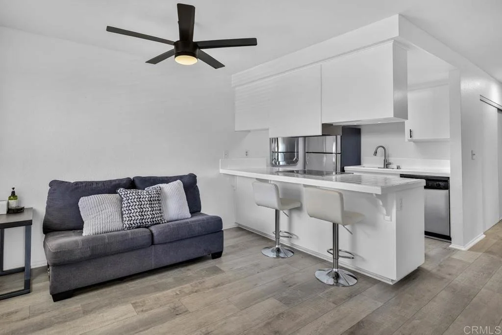 Photo of Unit 4 at 8475 Avenida Anguila