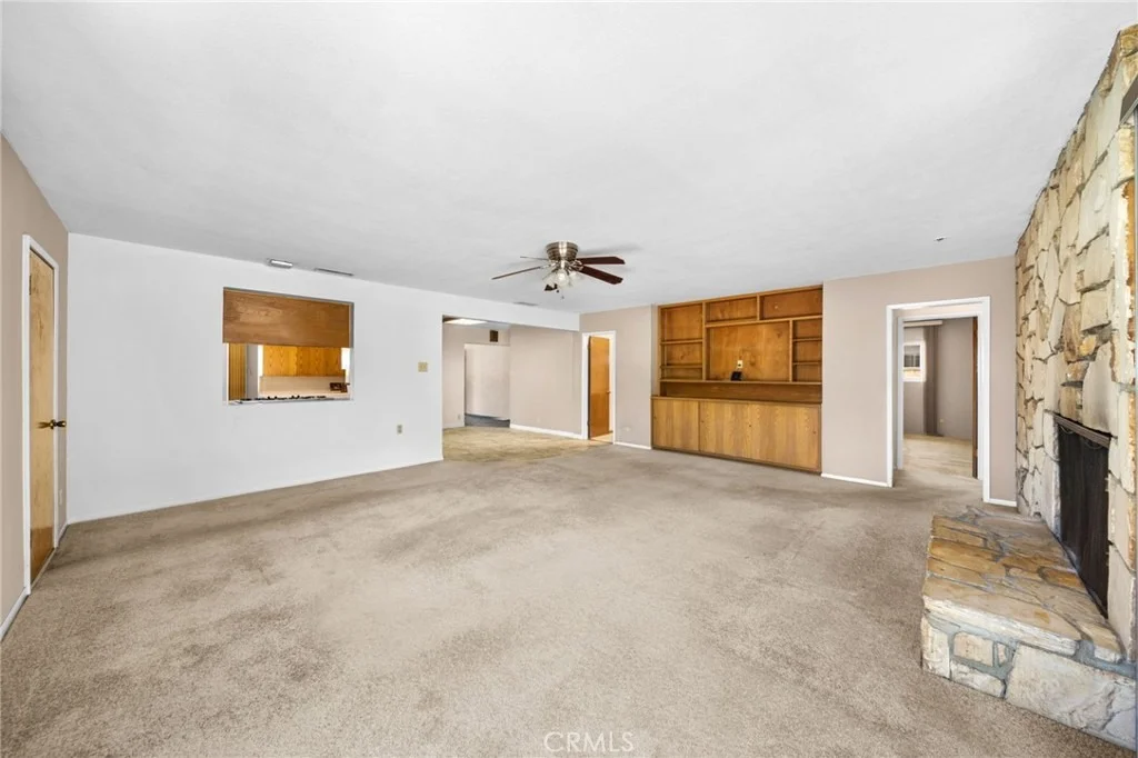 Photo of 5602 Persimmon