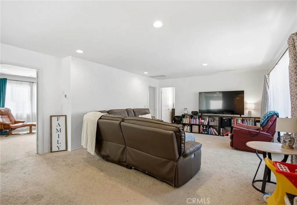 Photo of 26719 Mountaingate Street