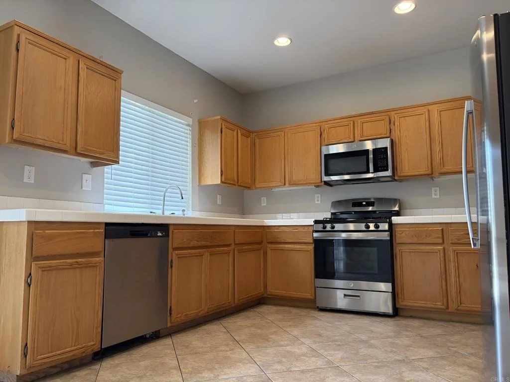 Photo of 756 Avenida Abeja