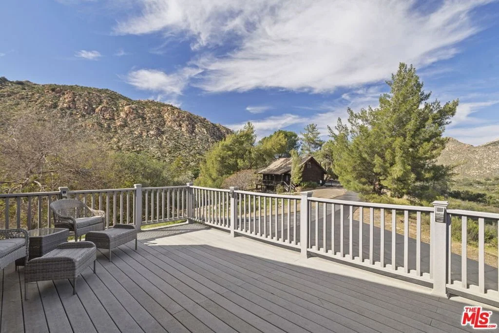 Photo of 36880 E Benton Road