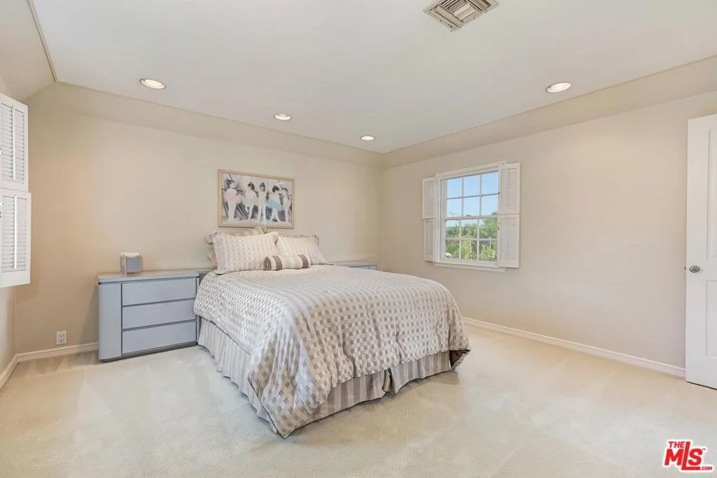 Photo of 238 S McCarty Drive