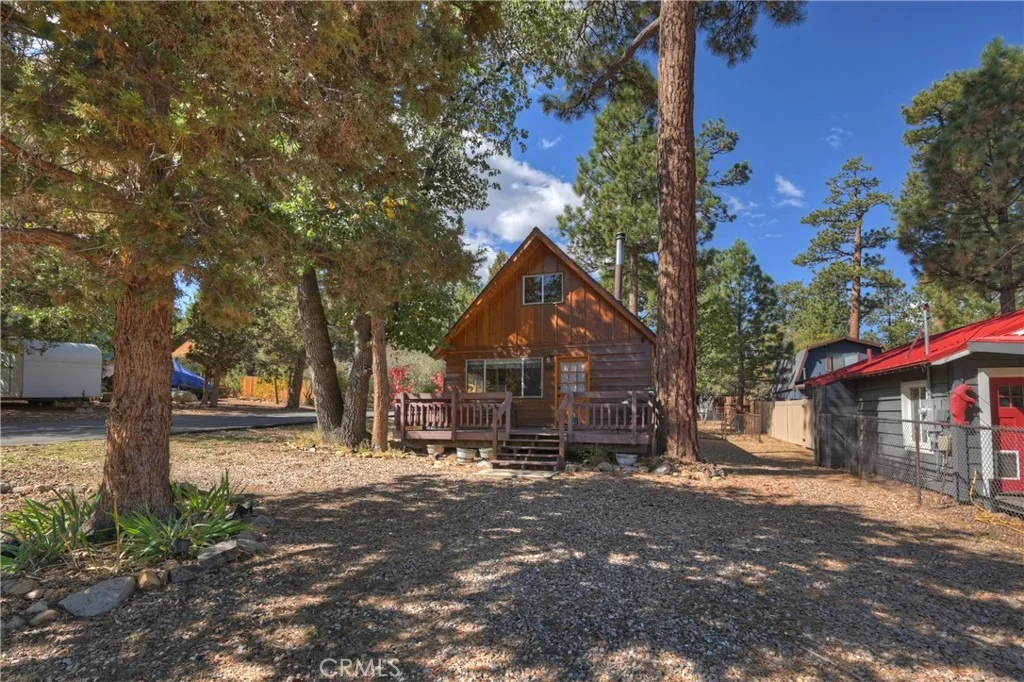 Photo of 698 Highland