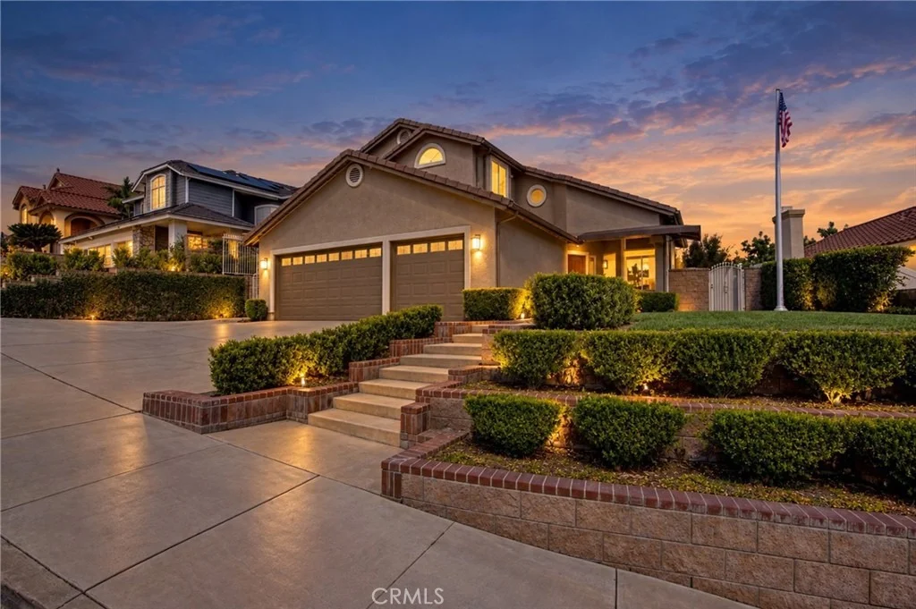 Photo of 445 Somerset Circle