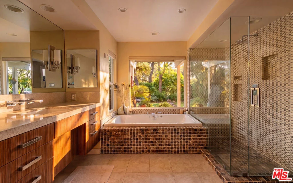 Photo of 679 Wonder View Drive
