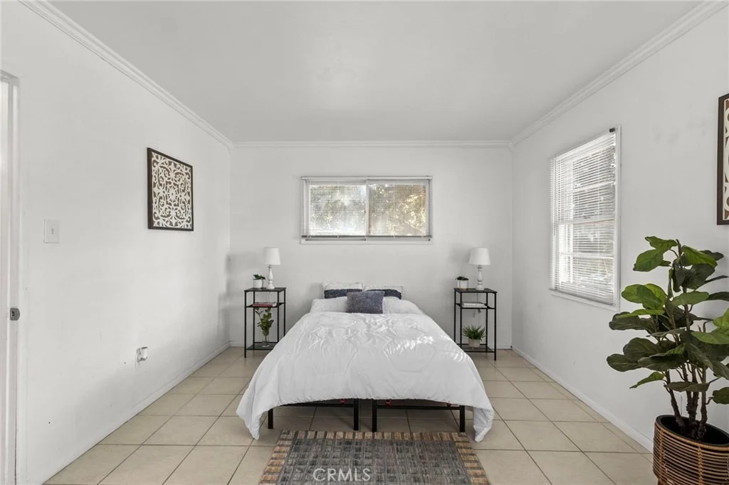 Photo of 3058 Flanders