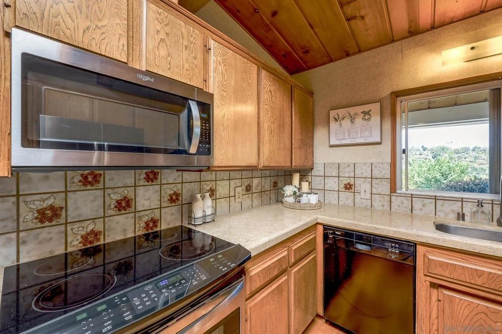 Photo of 1642 York Dr