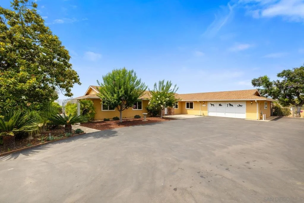 Photo of 12360 Single Oak Pl
