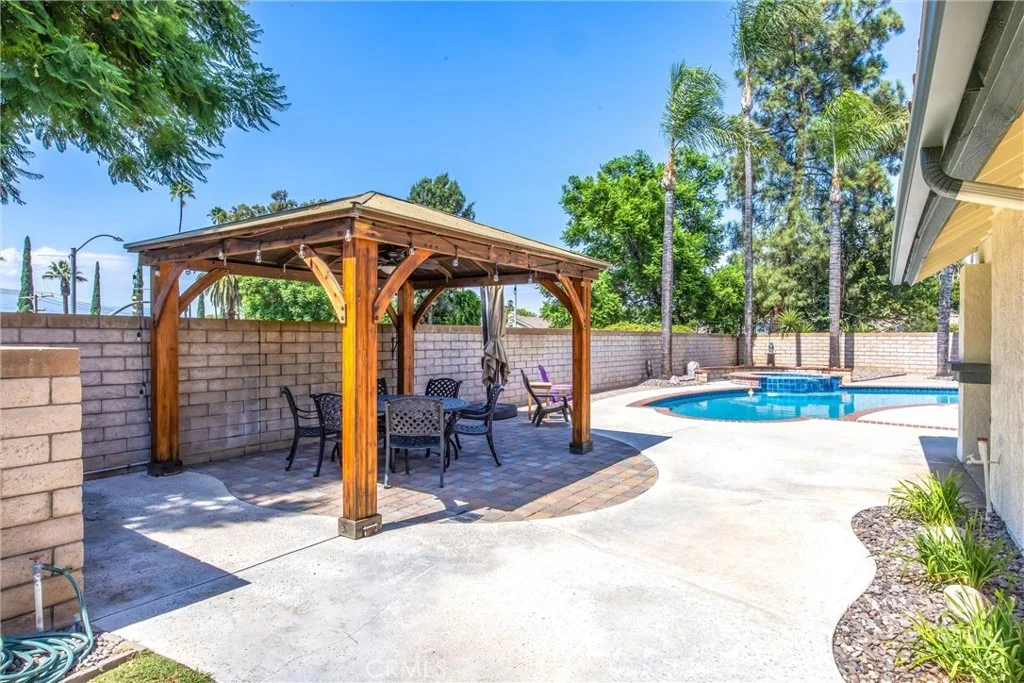 Photo of 5857 Dora Court