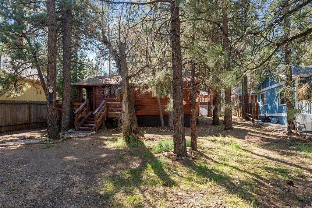 Photo of 332 Cedar Lane