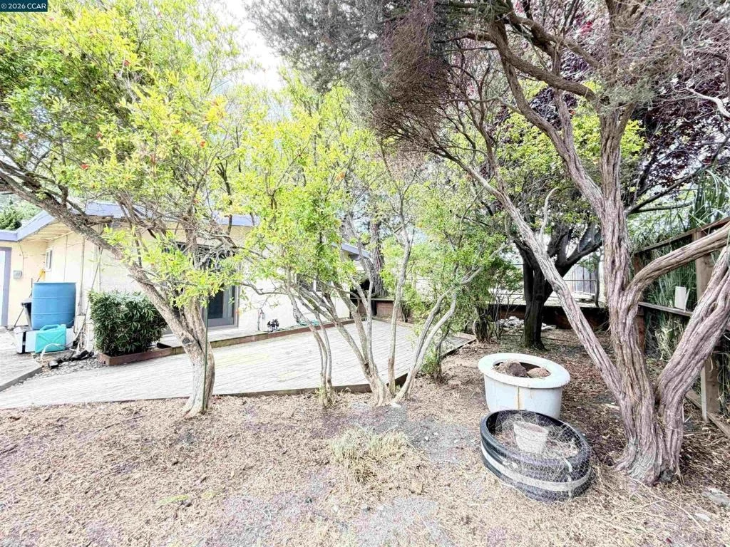 Photo of 4072 Saint James Dr