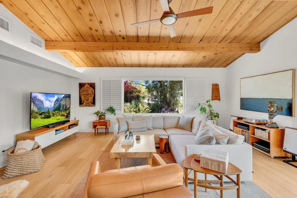 Photo of 705 Valley Drive