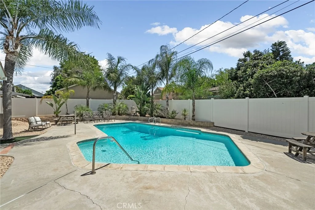 Photo of 3540 Nelson