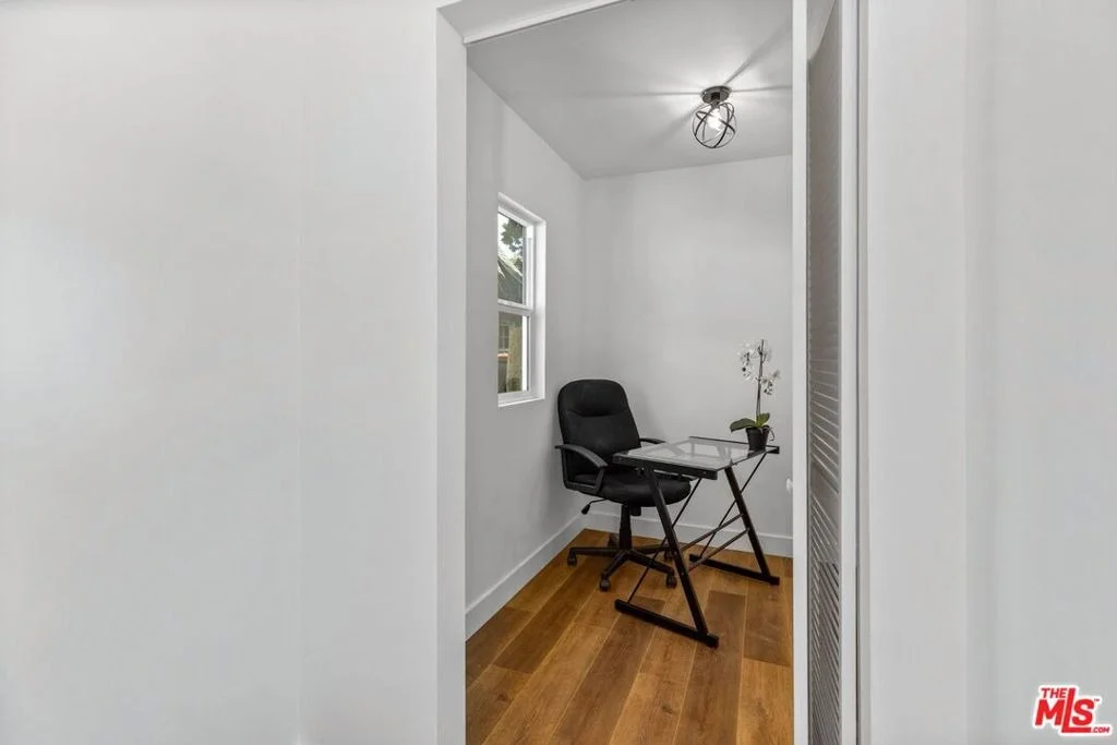 Photo of 231 W Cedar Avenue