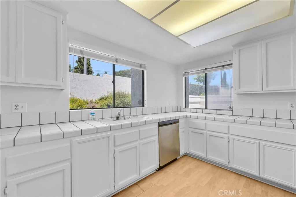 Photo of 451 Corte Rojo