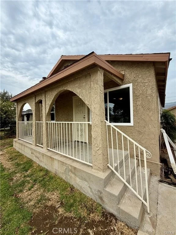 Photo of 543 E 3rd Street