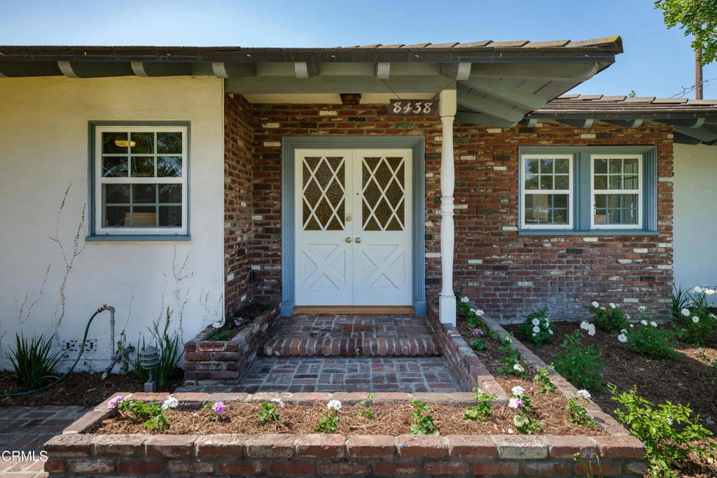 Photo of 8438 Beverly Drive