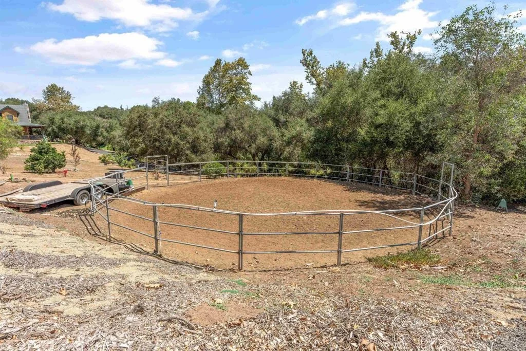 Photo of 4439 La Canada