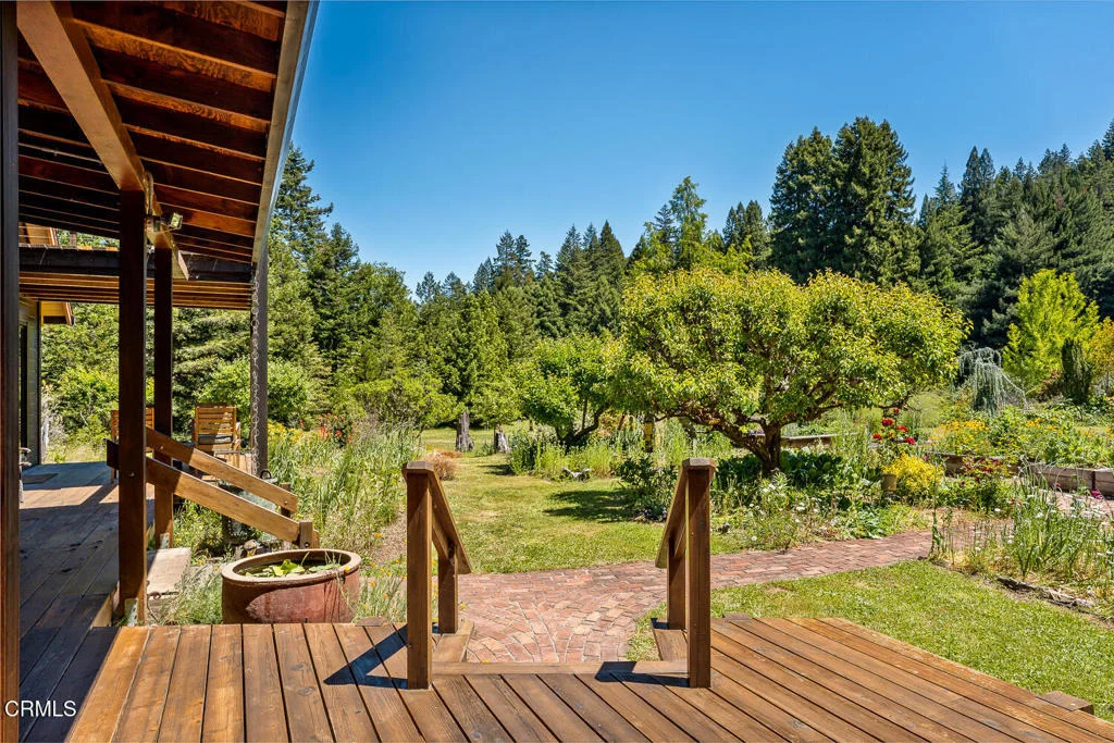 Photo of 31501 Comptche Ukiah Road