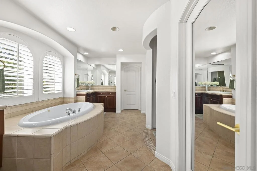 Photo of 32489 Castle Ct