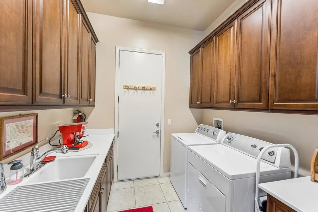 Photo of 81216 Avenida Colonias