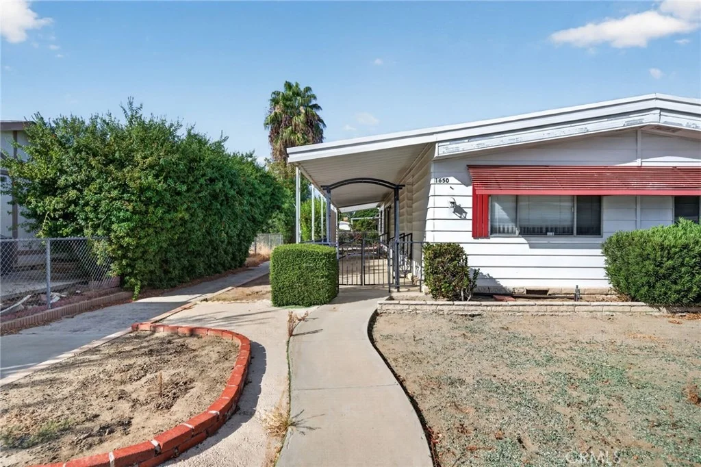 Photo of 1650 Sonora