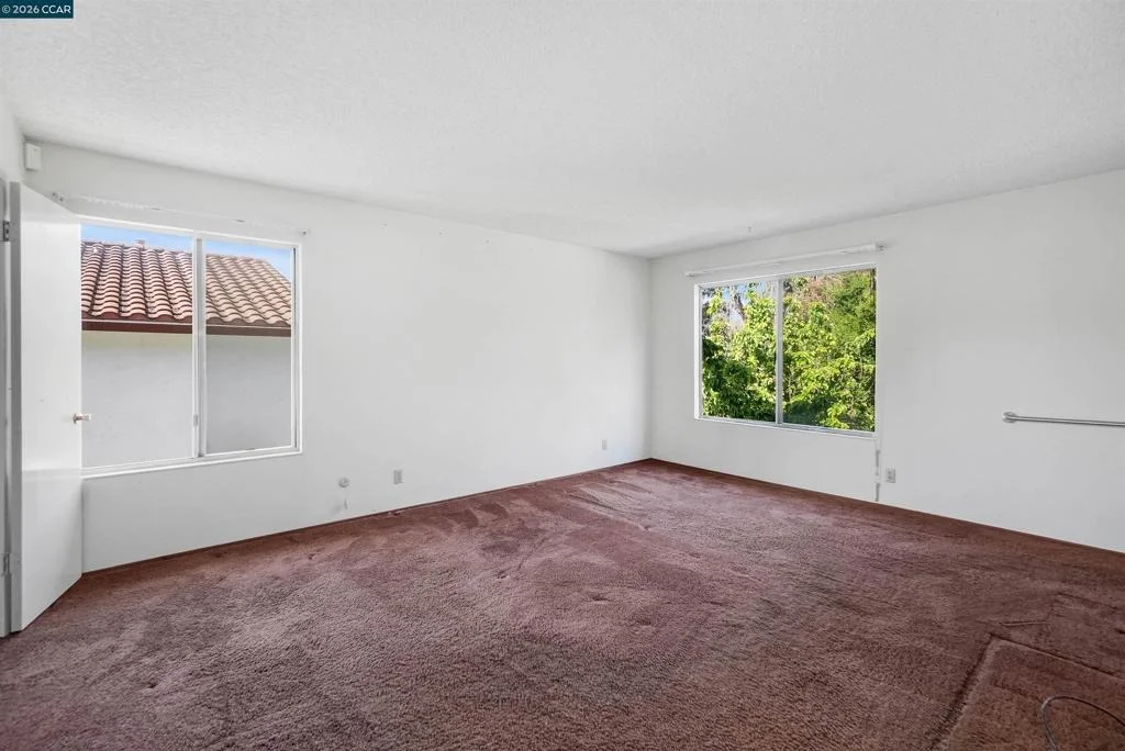 Photo of 121 Violet Rd
