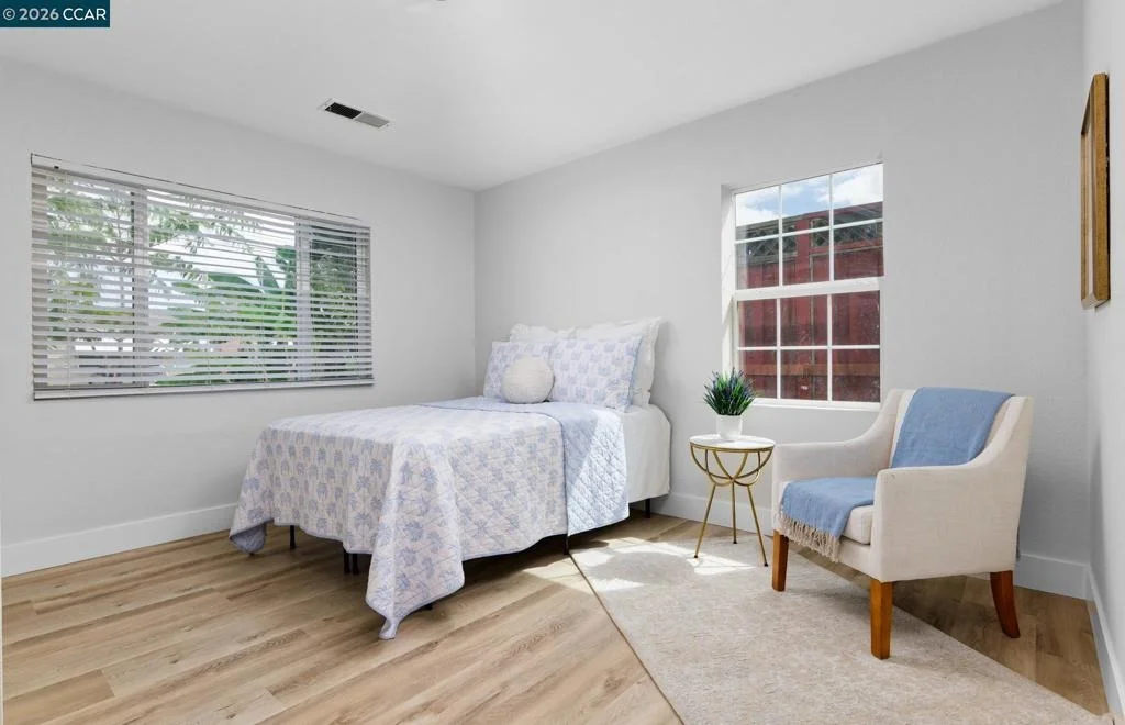 Photo of 103 Cataline Ave