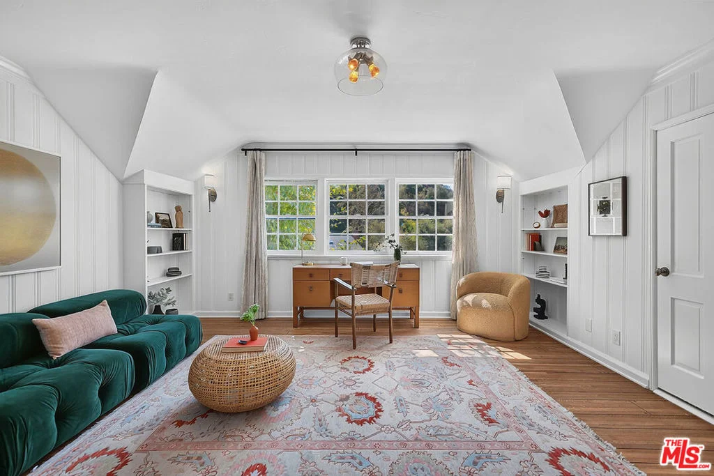 Photo of 9305 Hazen Drive