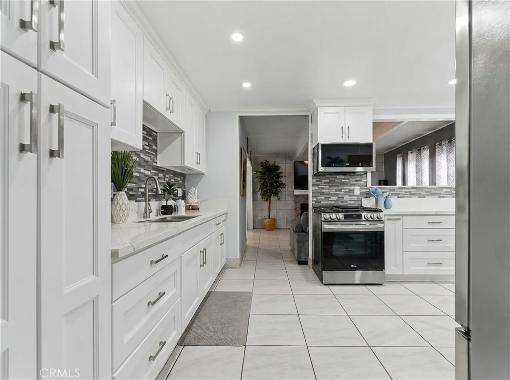 Photo of 22418 Neptune Avenue