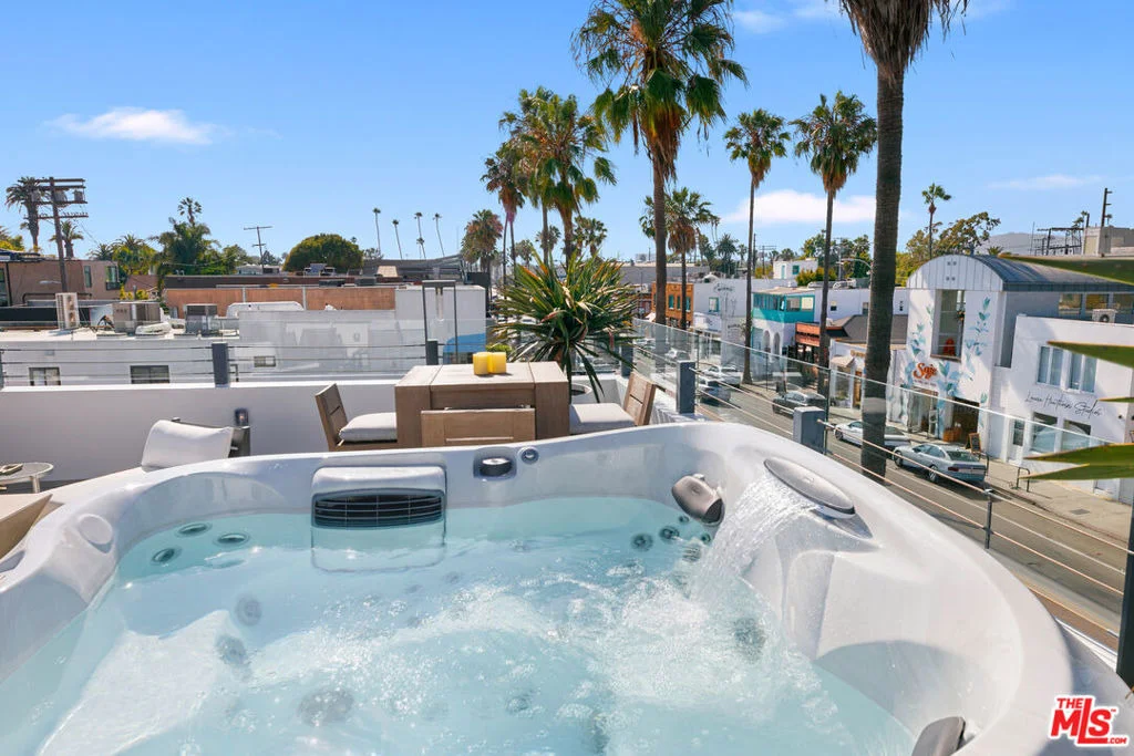 Photo of 1430 Abbot Kinney Boulevard