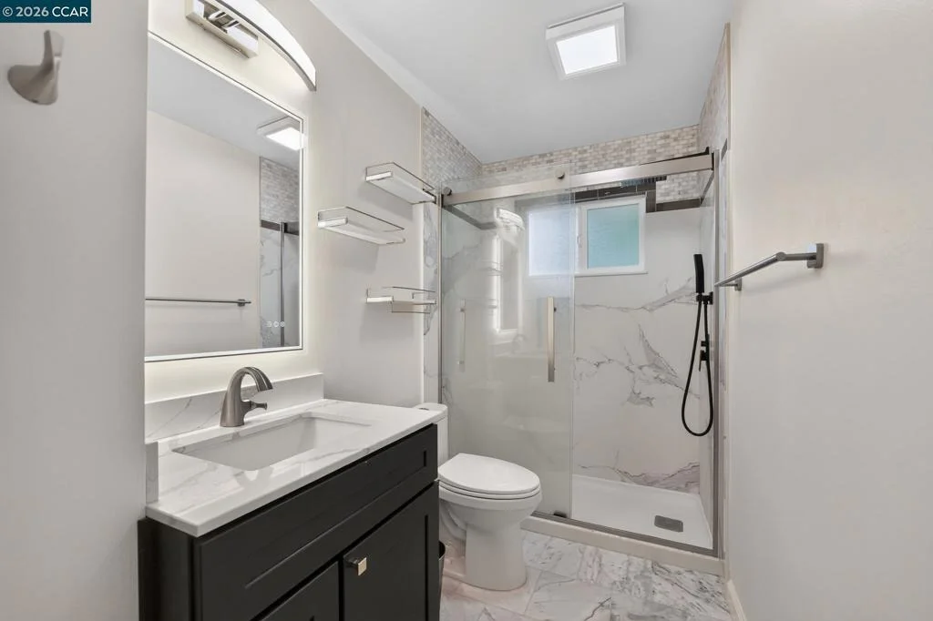 Photo of 1325 Belfair Dr