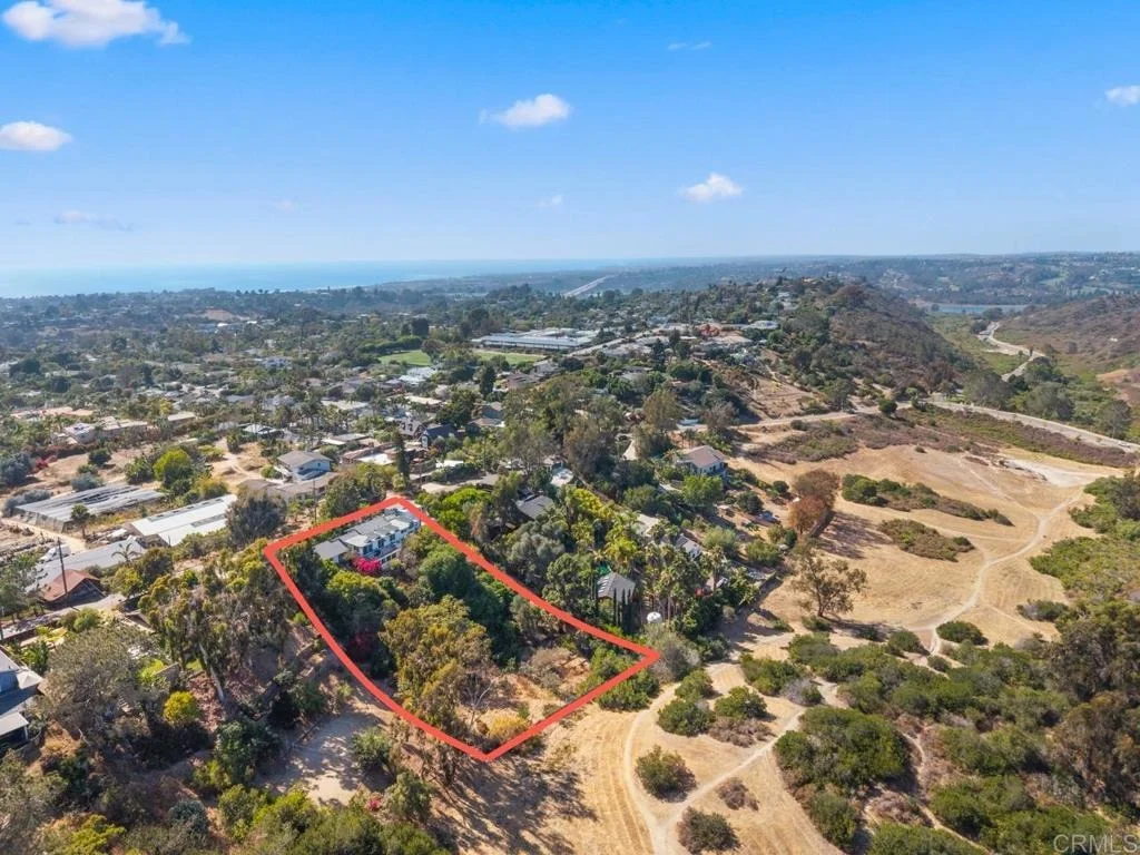 Photo of 1243 Saxony Road
