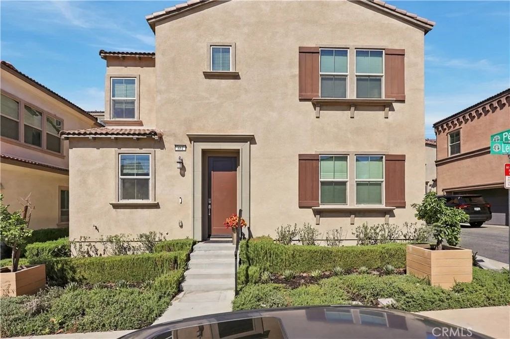 Photo of 881 Pear Court