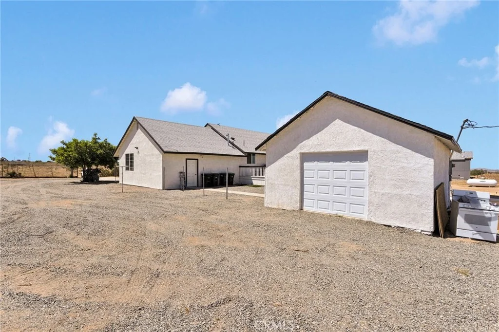 Photo of 8038 Begonia Road