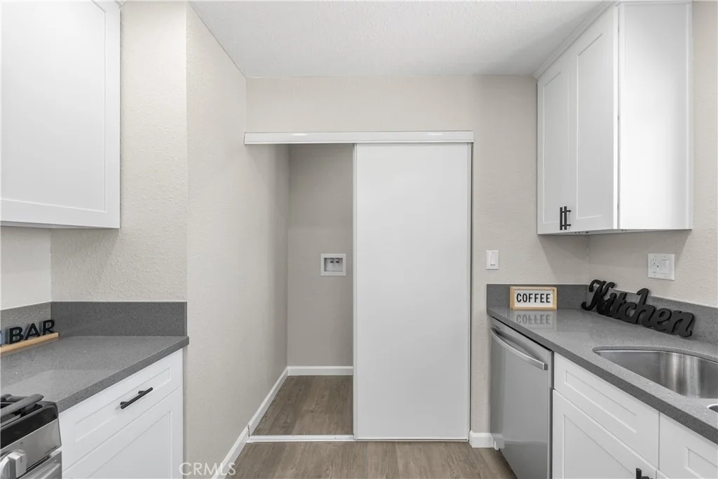 Photo of 15992 Lawrence Drive