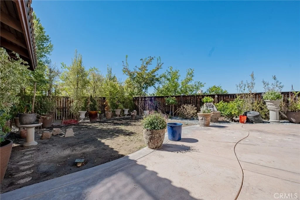 Photo of 596 Hacienda Drive