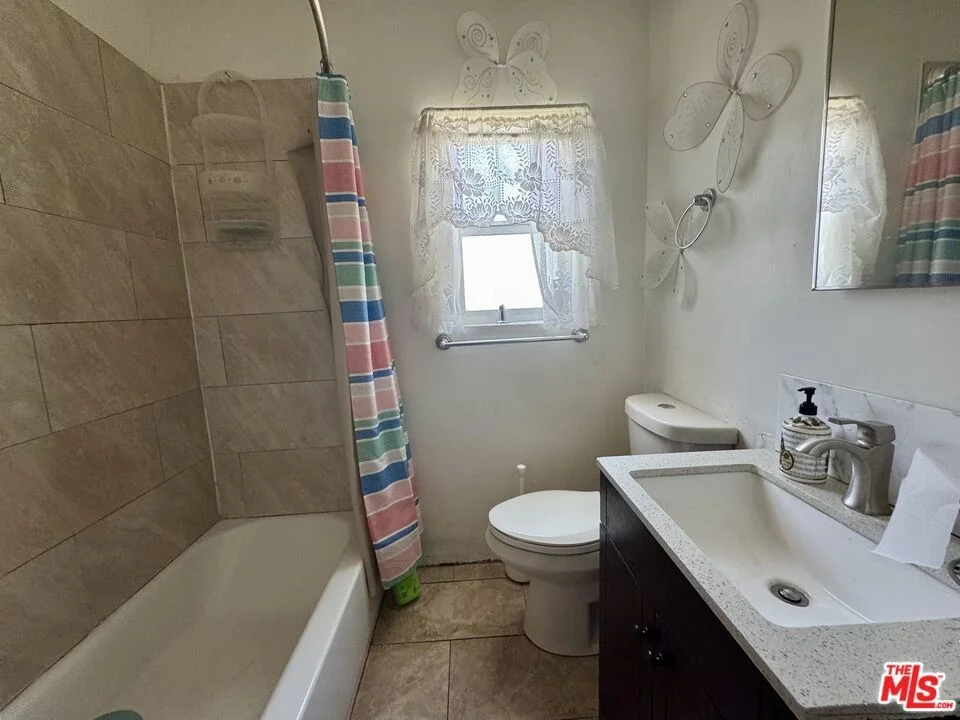 Photo of 1423 S Whitemarsh Avenue