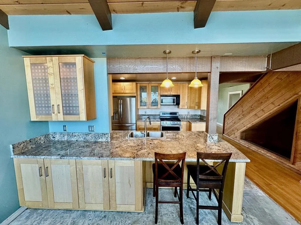 Photo of 880 Crest View Rd