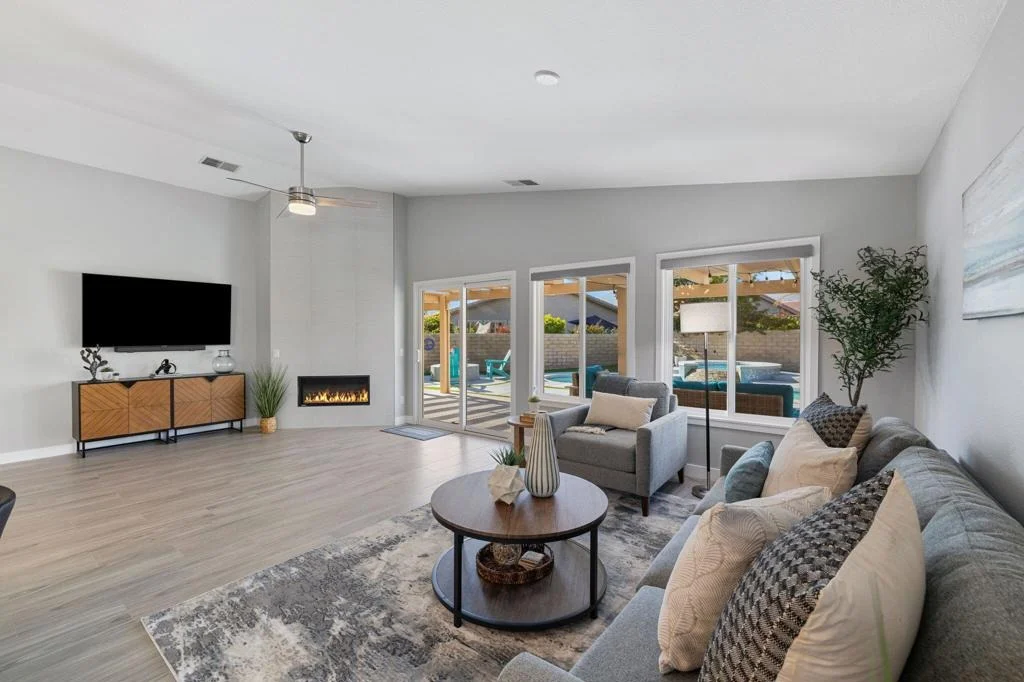 Photo of 49771 Lincoln Drive