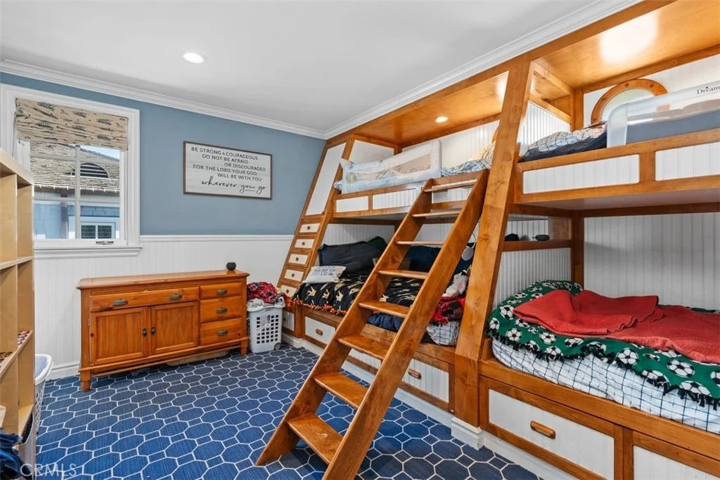 Photo of 522 W Oceanfront