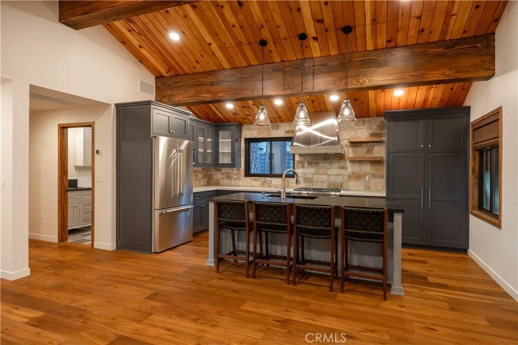 Photo of 42763 Cedar Avenue