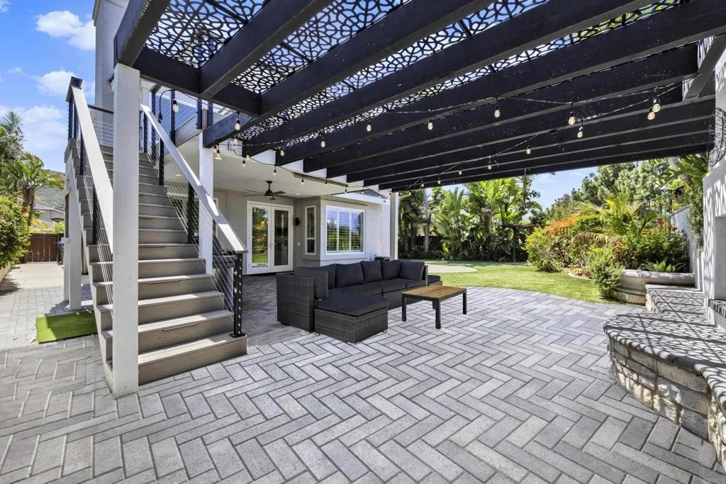 Photo of 948 Honeysuckle Drive