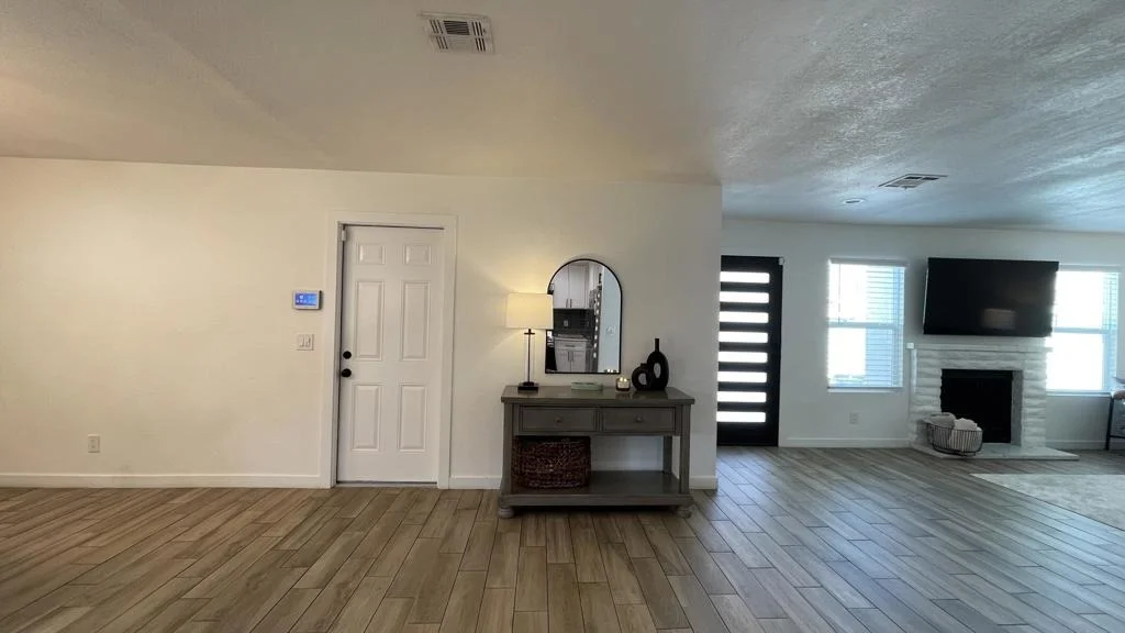 Photo of 54200 Avenida Juarez