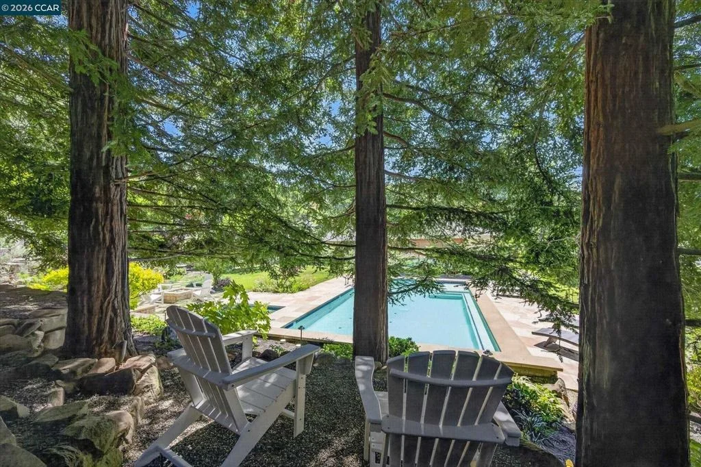 Photo of 1165 Glen Rd