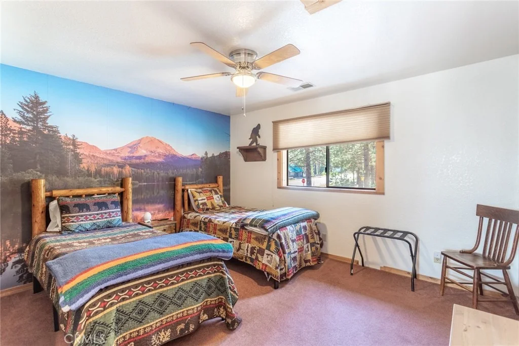 Photo of 12505 Sugarloaf